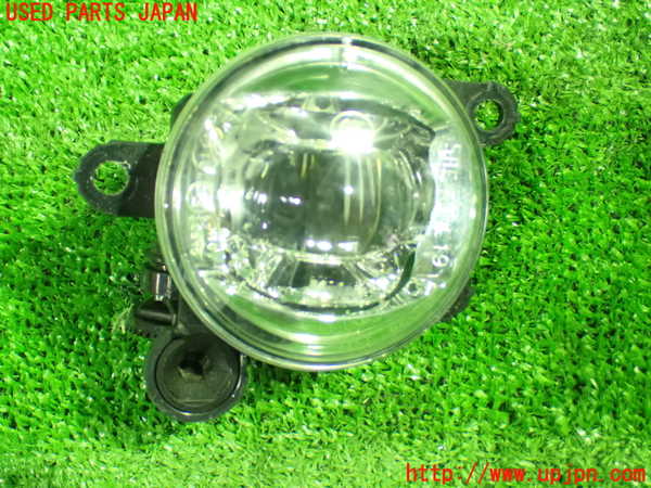 5UPJ-35671182]セレナ e-POWER(GFC28)左フォグ 中古_m0001.jpg