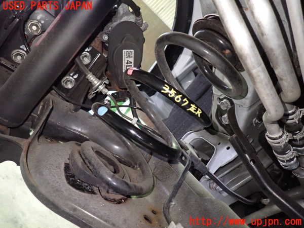 1UPJ-35675105]セレナ e-POWER(GFC28)左リアスプリング 中古_m0001.jpg