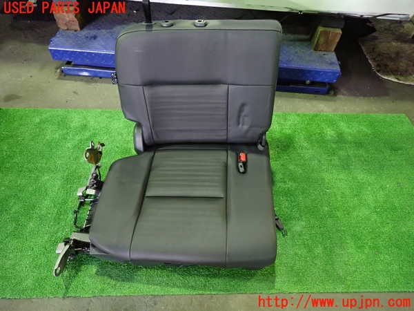 1UPJ-35677235]セレナ e-POWER(GFC28)右3列目シート 中古_m0001.jpg