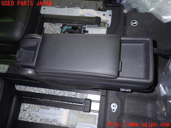 1UPJ-35677465]セレナ e-POWER(GFC28)補助席 中古_m0004.jpg