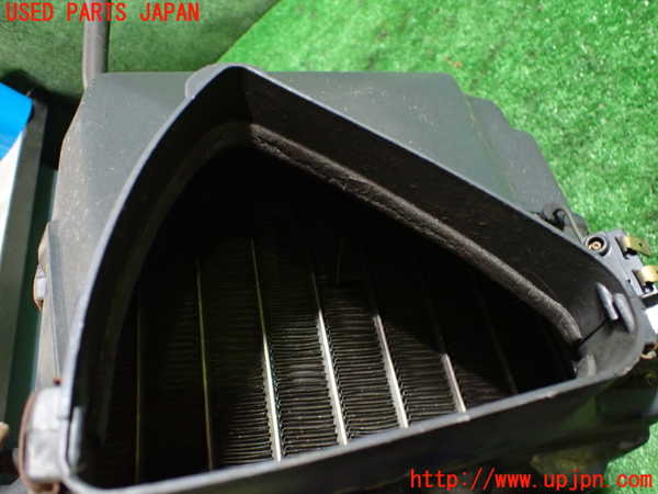 5UPJ-35686081]ロードスター(NA6CE)エバポレーター1 中古_m0003.jpg
