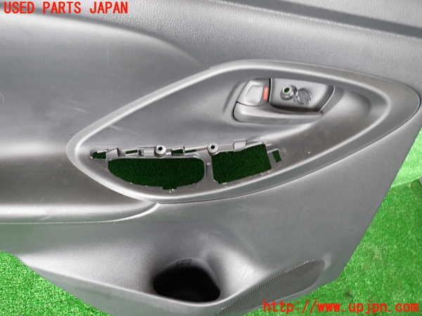 1UPJ-35691324]ヤリス(YARIS)(MXPA10)左後ドア内張り 中古_m0002.jpg
