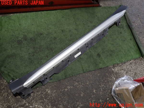 2UPJ-35701392]BMW X1 F48(HT20)左サイドステップ 中古_m0001.jpg