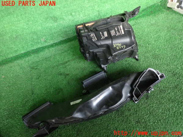 2UPJ-35702560]BMW X1 F48(HT20)エアクリーナーボックス 中古_m0004.jpg