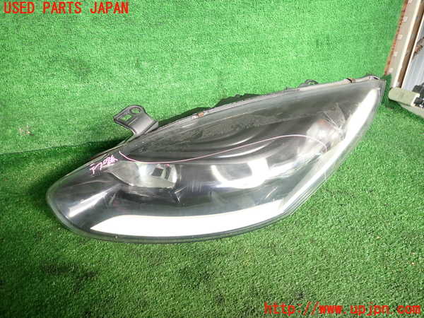 2UPJ-35711132]ルノー・メガーヌ R.S.(ルノー・スポール)(DZF4R)左ヘッドライト ハロゲン 中古_m0001.jpg