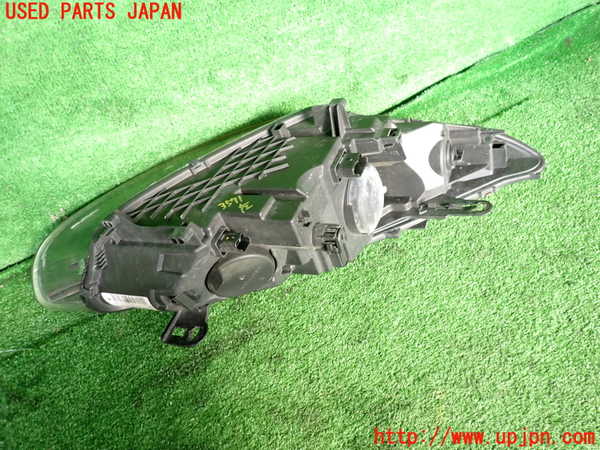 2UPJ-35711132]ルノー・メガーヌ R.S.(ルノー・スポール)(DZF4R)左ヘッドライト ハロゲン 中古_m0003.jpg