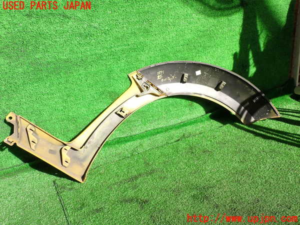 2UPJ-35711442]ルノー・メガーヌ R.S.(ルノー・スポール)(DZF4R)左前オーバーフェンダー 中古_m0004.jpg