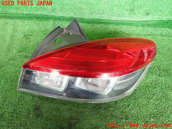2UPJ-35711530]ルノー・メガーヌ R.S.(ルノー・スポール)(DZF4R)右テールランプ 中古_m0001.jpg