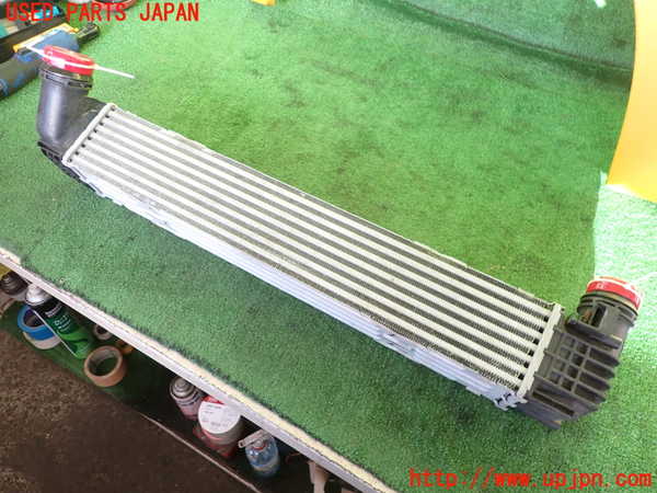 2UPJ-35712451]ルノー・メガーヌ R.S.(ルノー・スポール)(DZF4R)インタークーラー1 中古_m0003.jpg