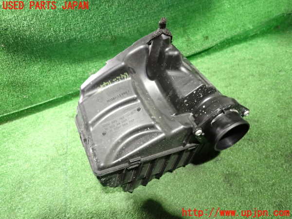 2UPJ-35712560]ルノー・メガーヌ R.S.(ルノー・スポール)(DZF4R)エアクリーナーボックス 中古_m0003.jpg