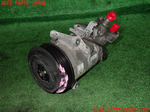 2UPJ-35716025]ルノー・メガーヌ R.S.(ルノー・スポール)(DZF4R)エアコンコンプレッサー (ジャンク品) 中古_m0001.jpg