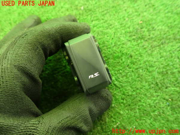 2UPJ-35716307]ルノー・メガーヌ R.S.(ルノー・スポール)(DZF4R)スイッチ2 (R.S.) 中古_m0001.jpg