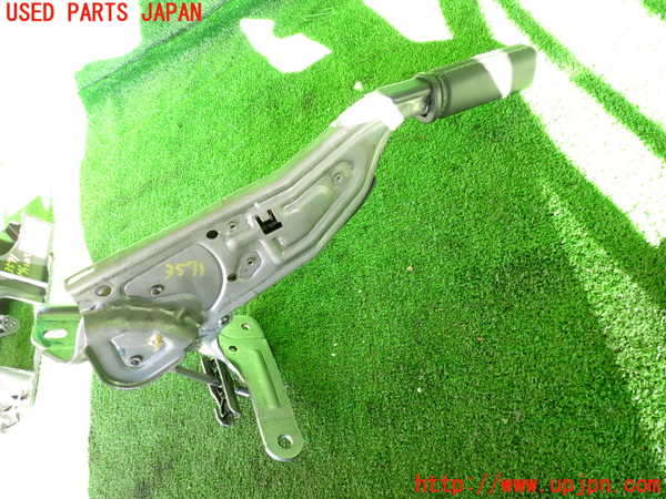 2UPJ-35717550]ルノー・メガーヌ R.S.(ルノー・スポール)(DZF4R)サイドブレーキレバー 中古_m0001.jpg