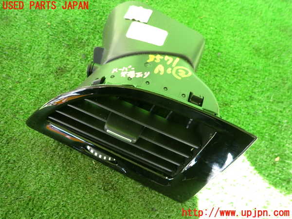 2UPJ-35717527]ルノー・メガーヌ R.S.(ルノー・スポール)(DZF4R)エアコン吹き出し口2 (右) 中古_m0002.jpg