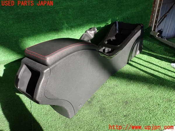 2UPJ-35717540]ルノー・メガーヌ R.S.(ルノー・スポール)(DZF4R)センターコンソール 中古_m0001.jpg