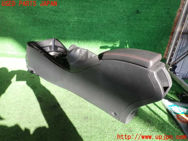 2UPJ-35717540]ルノー・メガーヌ R.S.(ルノー・スポール)(DZF4R)センターコンソール 中古_m0002.jpg