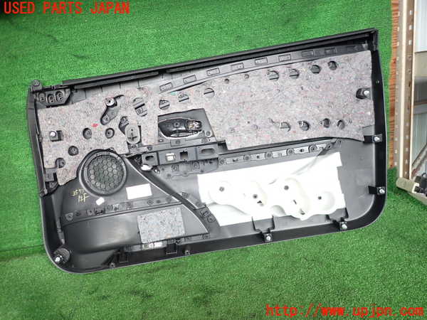 2UPJ-35711264]ルノー・メガーヌ R.S.(ルノー・スポール)(DZF4R)左ドア内張り 中古_m0003.jpg