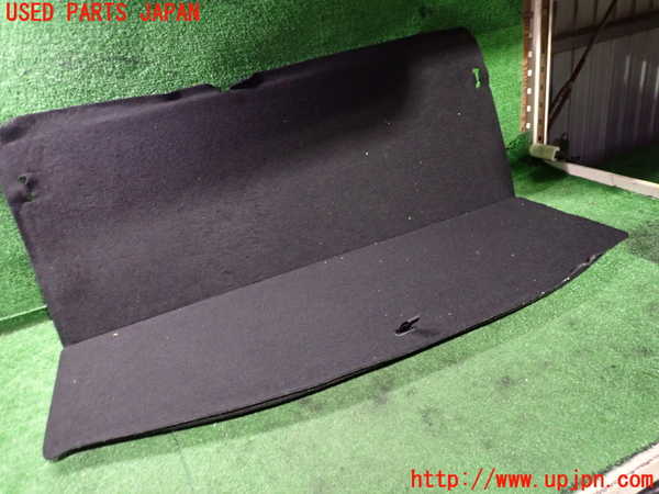 2UPJ-35717771]ルノー・メガーヌ R.S.(ルノー・スポール)(DZF4R)ラゲッジトレイ1 中古_m0001.jpg