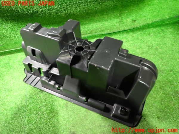 2UPJ-35717772]ルノー・メガーヌ R.S.(ルノー・スポール)(DZF4R)ラゲッジトレイ2 中古_m0002.jpg