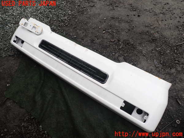 5UPJ-35721010]デリカ スターワゴン(P25W)フロントバンパー 中古_m0001.jpg