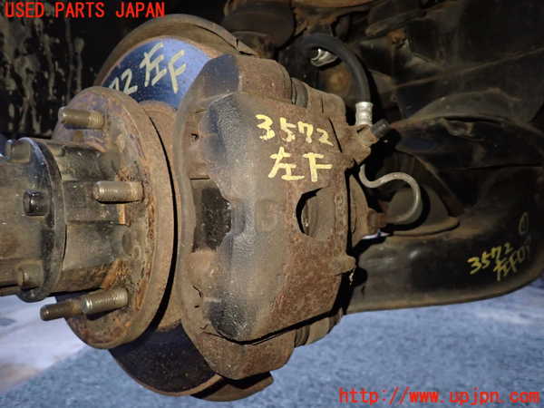 5UPJ-35724085]デリカ スターワゴン(P25W)左フロントキャリパー 中古_m0001.jpg