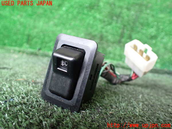 5UPJ-35726295]デリカ スターワゴン(P25W)フォグスイッチ 中古_m0001.jpg