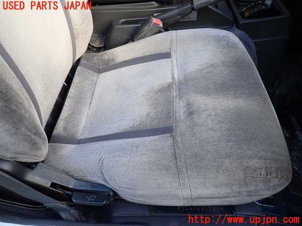 1UPJ-35727035]デリカ スターワゴン(P25W)運転席シート 中古_m0003.jpg