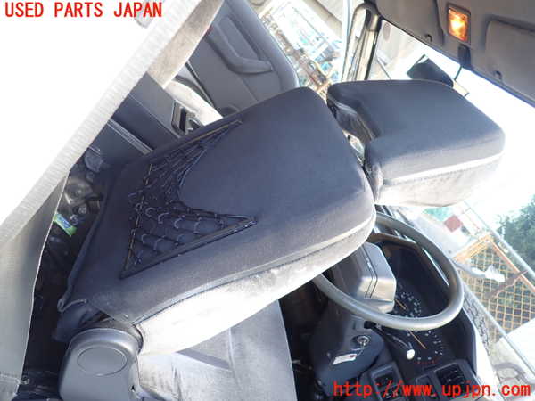 1UPJ-35727035]デリカ スターワゴン(P25W)運転席シート 中古_m0004.jpg