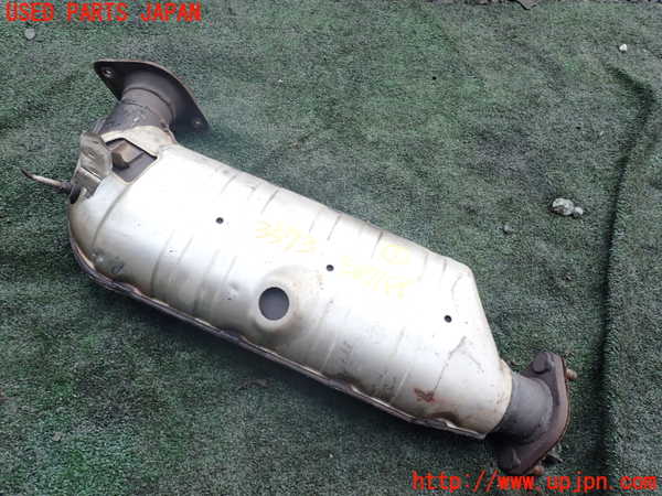 1UPJ-35732661]パジェロ(V98W)触媒1 中古_m0001.jpg