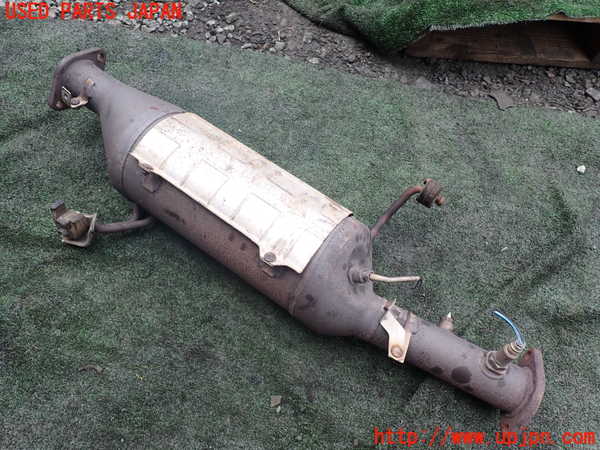 1UPJ-35732662]パジェロ(V98W)触媒2 中古_m0003.jpg