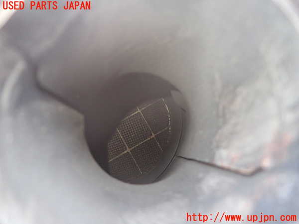 1UPJ-35732662]パジェロ(V98W)触媒2 中古_m0005.jpg