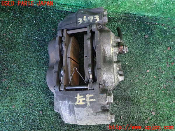 1UPJ-35734085]パジェロ(V98W)左フロントキャリパー 中古_m0001.jpg