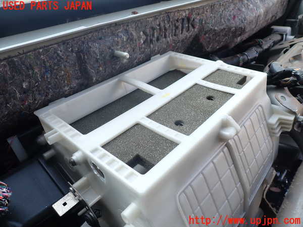 1UPJ-35736081]パジェロ(V98W)エバポレーター1 中古_m0002.jpg