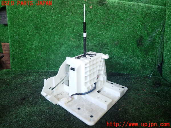 1UPJ-35737555]パジェロ(V98W)ATシフトレバー 中古_m0002.jpg