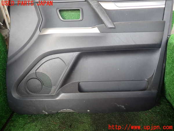 1UPJ-35731234]パジェロ(V98W)右前ドア内張り 中古_m0003.jpg