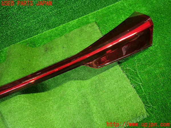1UPJ-35741559]レクサス・UX250h(MZAH10)リアフィニッシャー 中古_m0002.jpg