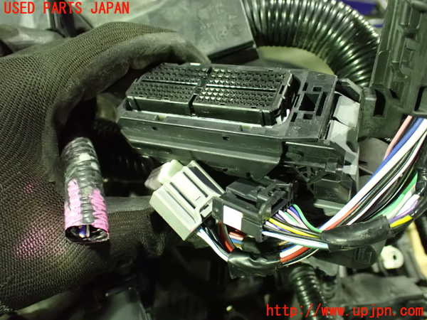 1UPJ-35742010]レクサス・UX250h(MZAH10)エンジン M20A-FXS 中古_m0003.jpg