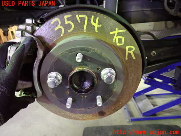 5UPJ-35744300]レクサス・UX250h(MZAH10)右リアナックルハブ 中古_m0001.jpg