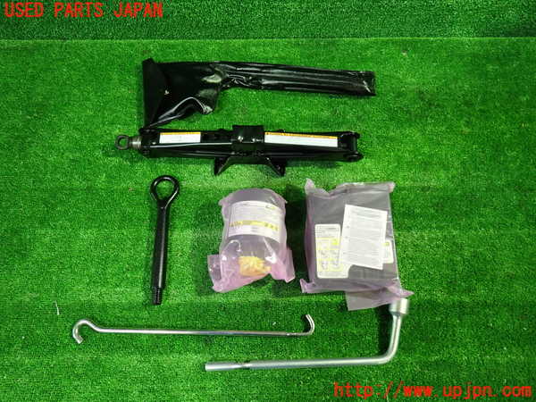 1UPJ-35747805]レクサス・UX250h(MZAH10)車載工具 中古_m0001.jpg