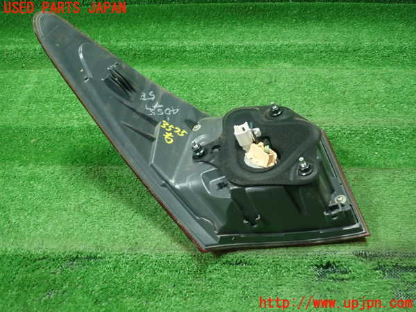 1UPJ-35751530]レクサス・GS250(GRL11)右テールランプ 中古_m0003.jpg