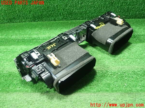 1UPJ-35757527]レクサス・GS250(GRL11)エアコン吹き出し口2 (真中) 中古_m0003.jpg