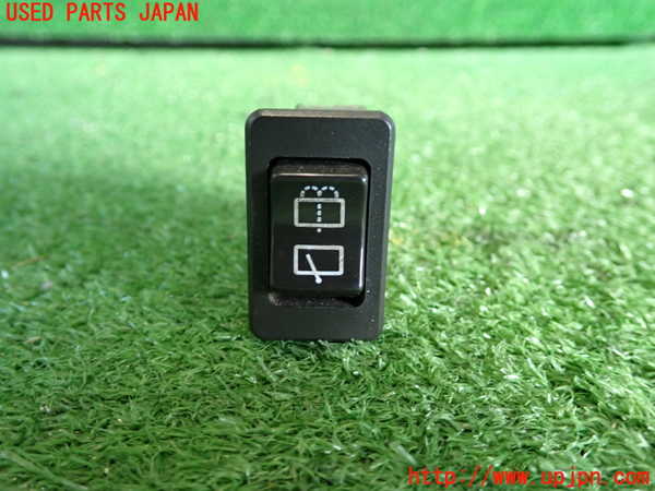 2UPJ-35796306]セドリック ワゴン(WY30)スイッチ1 (リアワイパー) 中古_m0001.jpg