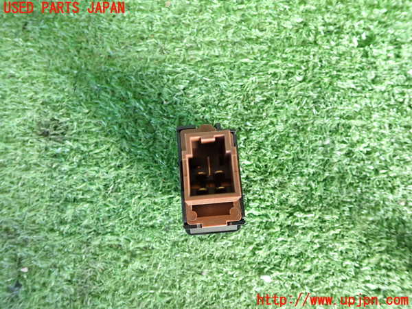 2UPJ-35796306]セドリック ワゴン(WY30)スイッチ1 (リアワイパー) 中古_m0003.jpg
