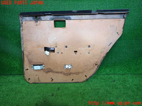 2UPJ-35791324]セドリック ワゴン(WY30)左後ドア内張り 中古_m0002.jpg