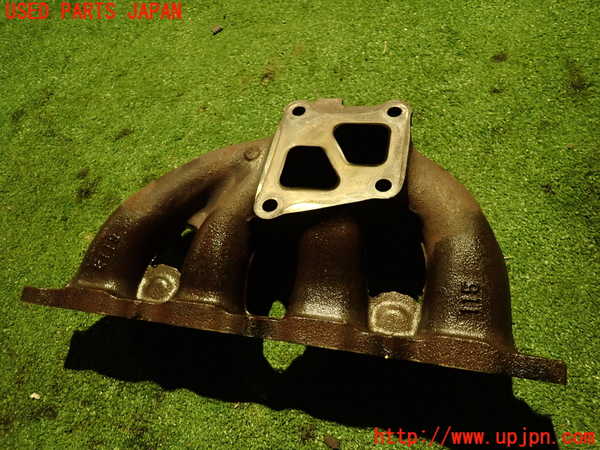 2UPJ-35802041]ランエボ7 GT-A(CT9A)エキマニ1 中古_m0002.jpg