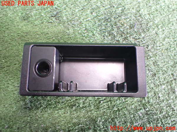 2UPJ-35817821]BMW X3(PC30)(E83系)灰皿1 中古_m0001.jpg
