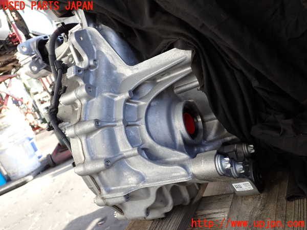 2UPJ-35823010]BMW 218d アクティブツアラー(22BY20)(U06)ミッション AT B47C20B 中古_m0003.jpg