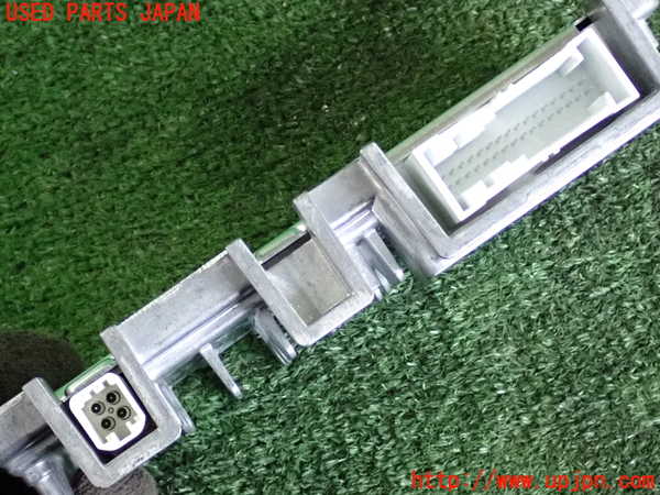 2UPJ-35826146]BMW 218d アクティブツアラー(22BY20)(U06)コンピューター1 中古_m0004.jpg