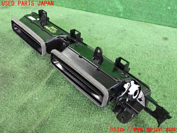 2UPJ-35827527]BMW 218d アクティブツアラー(22BY20)(U06)エアコン吹き出し口2 (左) 中古_m0003.jpg