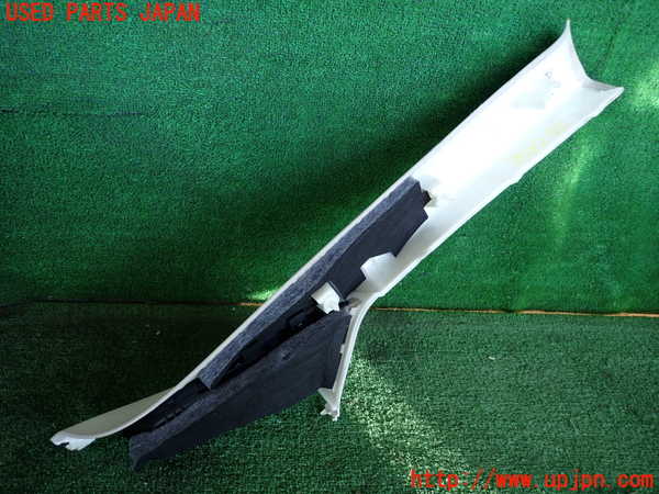 2UPJ-35827660]BMW 218d アクティブツアラー(22BY20)(U06)左フロントピラートリム 中古_m0002.jpg